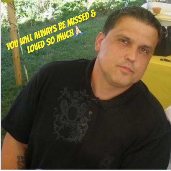 FOOTWEAR~ Boots Slides Sandals Sneakers - Picture 4 of 6